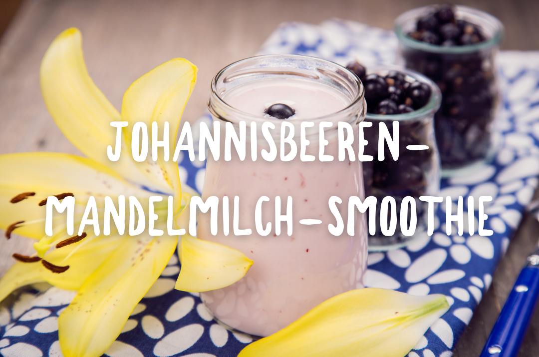 JOHANNISBEEREN-MANDELMILCH-SMOOTHIE