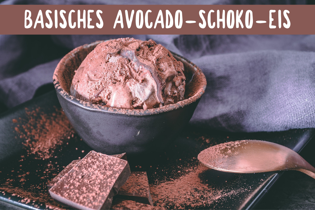 BASISCHES AVOCADO-SCHOKO-EIS